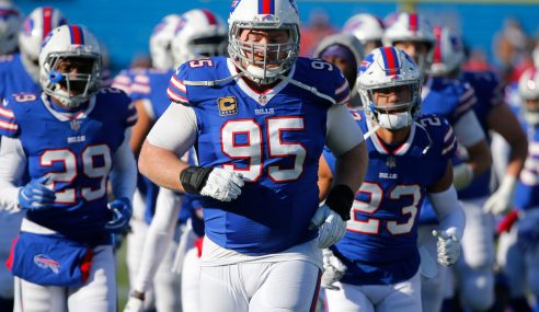 Miami Dolphins And Buffalo Bills Wrap Up Season In AFC East Rivalry Game