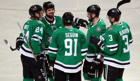 Stars and Blues Play Game 7 In St. Louis