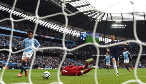 Manchester City Looks To Keep Pace With Liverpool
