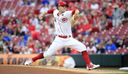 Reds and Brewers Tangle In Monday NL Central Action