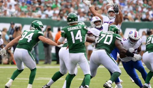 Jets Odds Move After Report of Sam Darnold Illness
