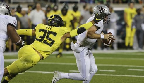 College Football Betting: Oregon Ducks at Stanford Cardinal