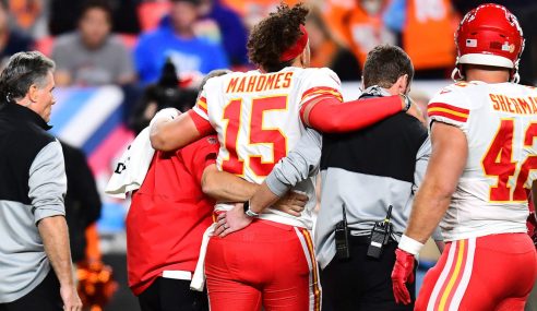 Kansas City Chiefs See Super Bowl Odds Plummet After Mahomes Injury