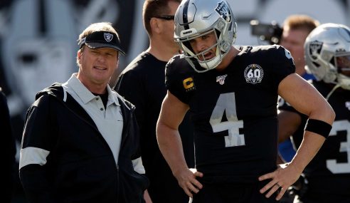 Betting Odds Show Raiders Expected To Move On From Derek Carr In 2020