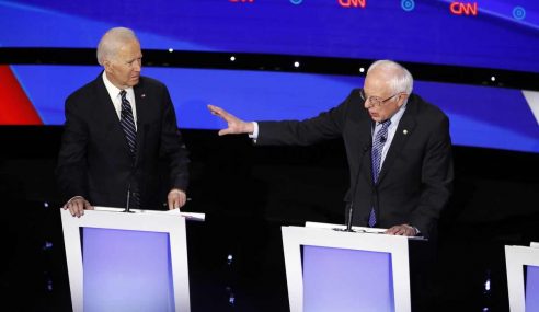 Bernie Sanders is the New Favorite to Win the Iowa Caucus