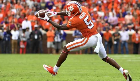NFL Mock Draft 1.0: NEW YEAR NEW TEAM Part 5 (Picks 21-25)