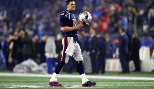 Amid Departure Rumors, Tom Brady Still Favored To Stay With Patriots