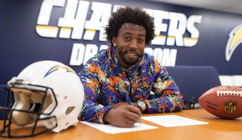 Taylor Favored To Be Chargers Starting Quarterback Week 1 2020