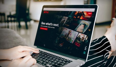 Betting on Adult Entertainment Websites’ Popularity During the COVID-19 Pandemic
