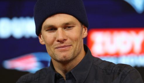 Oddsmakers Set Brady Interception Total at 10.5, Yardage Total AT 4350