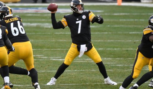SUNDAY NIGHT FOOTBALL: PITTSBURGH STEELERS AT LOS ANGELES CHARGERS