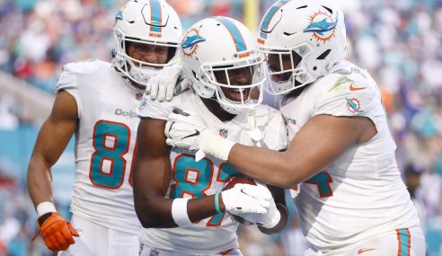 SUNDAY NIGHT FOOTBALL WEEK 18: BUFFALO BILLS AT MIAMI DOLPHINS