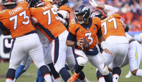 SUNDAY NIGHT FOOTBALL WEEK 16: NEW ENGLAND PATRIOTS AT DENVER BRONCOS