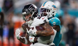 Falcons Favored, Tampa Looking for 4 in a Row in NFC South