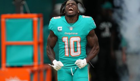 Tyreek Hill Favored for Most Regular Season Receiving Yards
