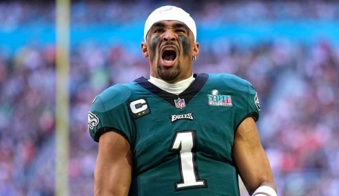 NFC East Battle as Eagles Face Commanders: Odds, Prediction, Props
